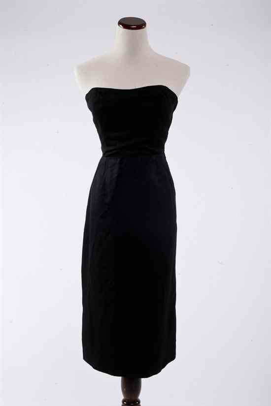 Appraisal: SIMONETTA VISCONTI BLACK STRAPLESS EVENING DRESS s numbered Grosgrain fabric