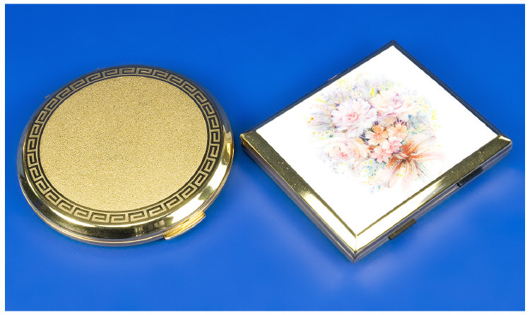 Appraisal: Stratton Compact Style Sewing Kit with Floral Enamelled Cover plus