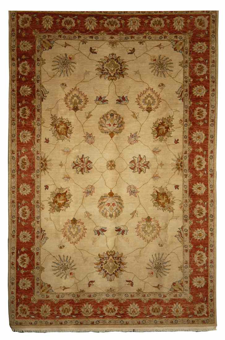 Appraisal: ORIENTAL RUG SULTANABAD DESIGN ' x ' Large palmettes and