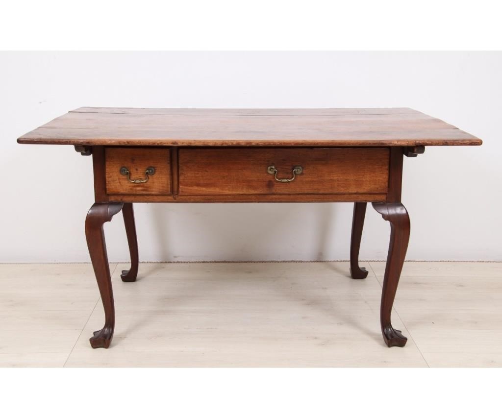 Appraisal: Chester County Queen Anne walnut tavern table circa with batten