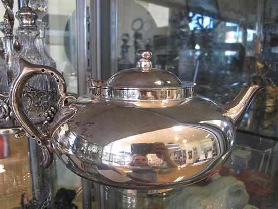 Appraisal: ROBUR TEA POT