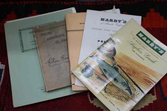 Appraisal: A SMALL QUANTITY OF COLLECTABLE LITERATURE to include a Hardy's