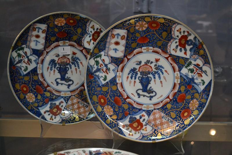 Appraisal: A PAIR OF JAPANESE BLUE GROUND IMARI CABINET PLATES