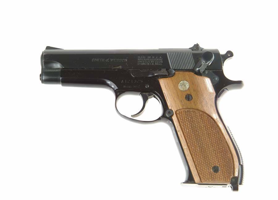 Appraisal: SMITH WESSON MODEL - SEMI-AUTO PISTOL Cal mm SN A