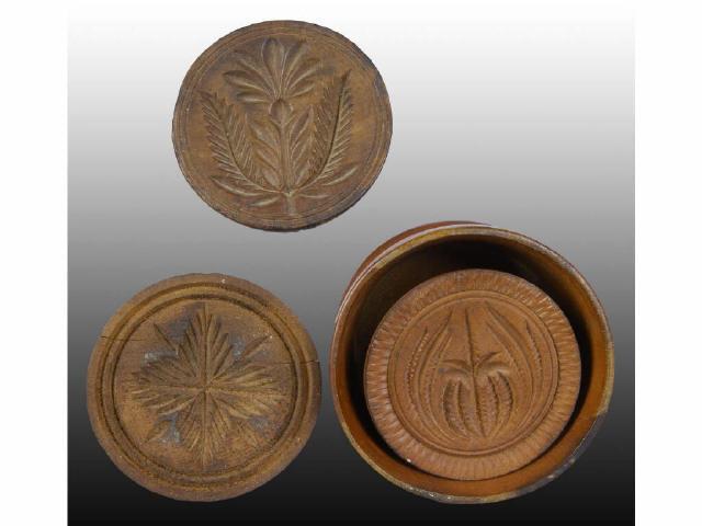 Appraisal: Lot of Primitive Wooden Butter Molds Description All with wheat