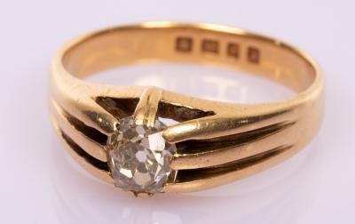 Appraisal: A gentleman's diamond solitaire ring the cushion shaped stone of