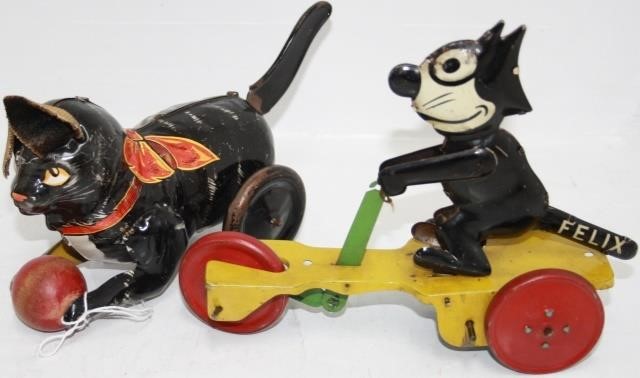 Appraisal: LOT OF TIN LITHOGRAPH WIND-UP TOYS DEPICTINGCATS TO INCLUDE FELIX