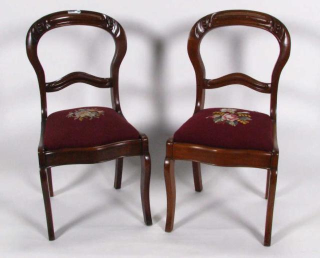 Appraisal: Group of six balloon back Victorian side chairs with maroon