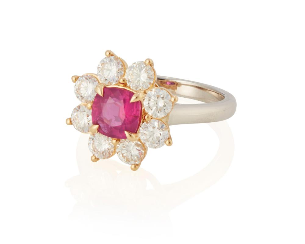 Appraisal: A NATURAL BURMESE PINK SAPPHIRE AND DIAMOND RINGA natural Burmese