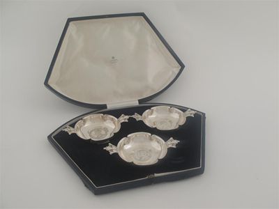 Appraisal: R E Stone A cased set of three small 'coronation'