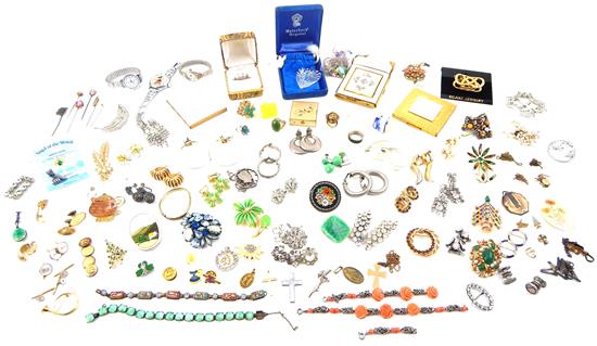 Appraisal: COSTUME JEWELRY pieces of costume jewelry and accessories mostly comprising