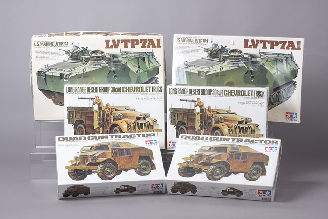 Appraisal: Lot of Tamiya scale kits Chevrolet Trucks Quad gun Tractors