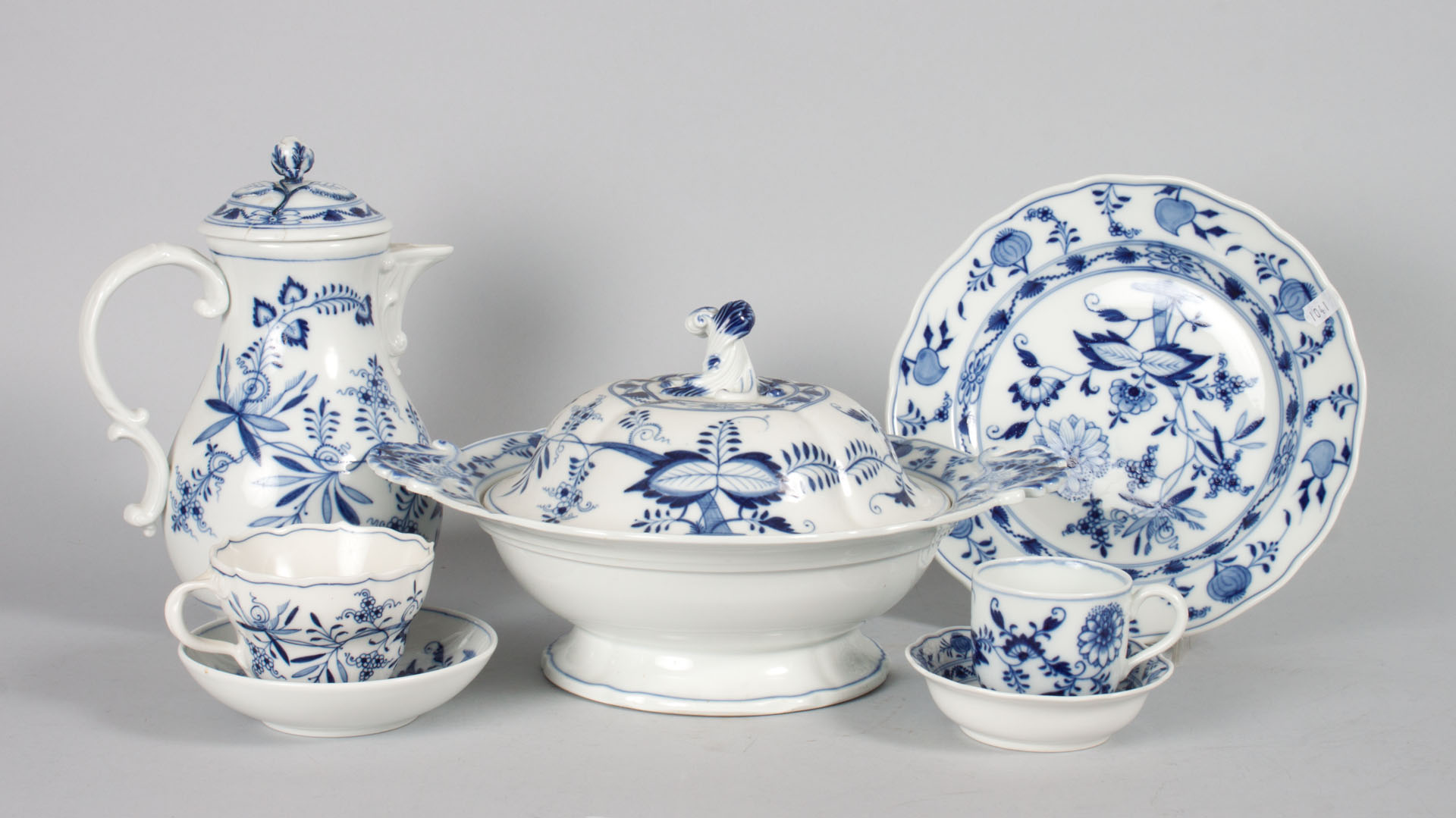 Appraisal: Meissen porcelain Blue Onion dinner set th century -piece partial