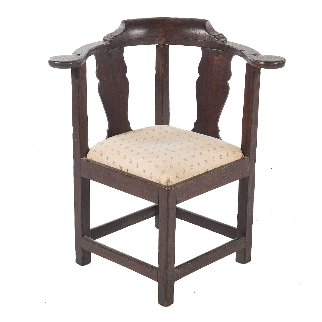 Appraisal: George III oak corner chair late th century horse shoe