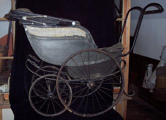 Appraisal: A child's pram by Biggs and Sons