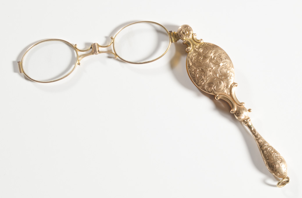 Appraisal: FOURTEEN KARAT ENGRAVED YELLOW GOLD LORGNETTE American late th early