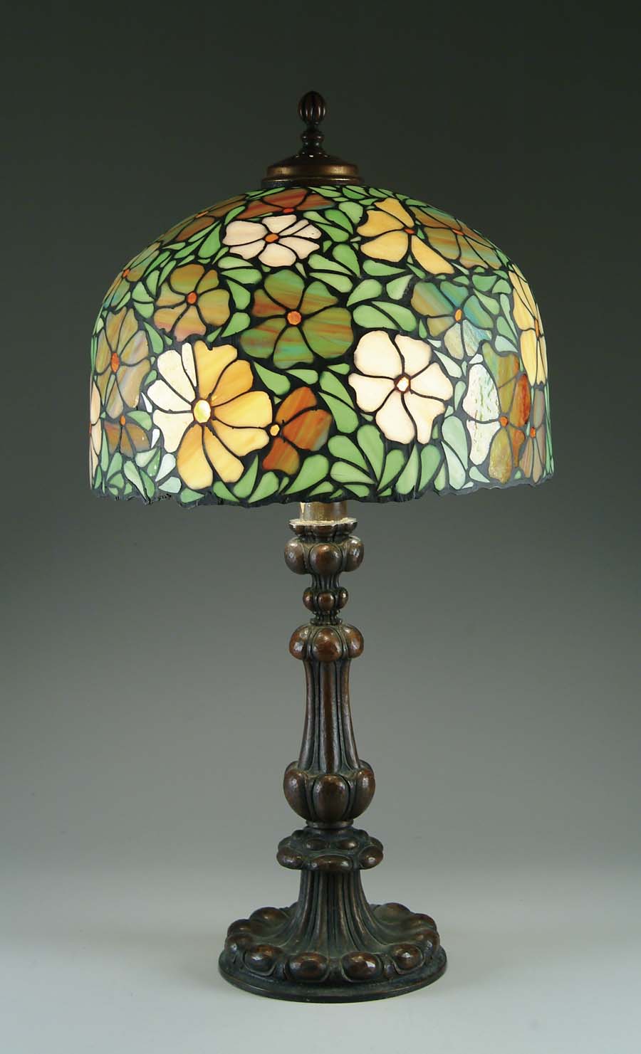 Appraisal: MOSAIC TABLE LAMP Contemporary mosaic shade has yellow cream and