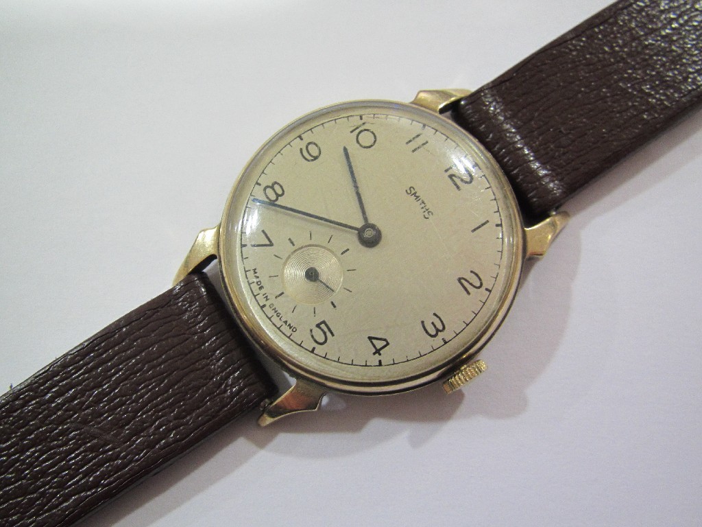 Appraisal: Gents s ct gold cased Smiths wrist watch on leather