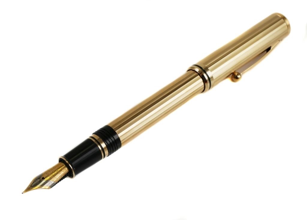 Appraisal: SHEAFFER Connaisseur K gold electroplate classic fountain pen Medium nib