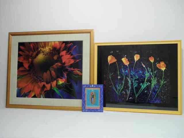 Appraisal: Three piece lot including a framed print by Danielle Mailer