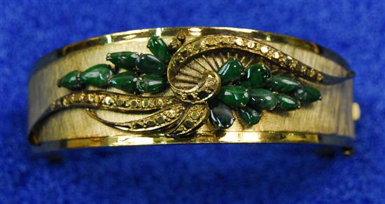 Appraisal: K YELLOW GOLD AND GREEN JADE BANGLE BRACELET marked C