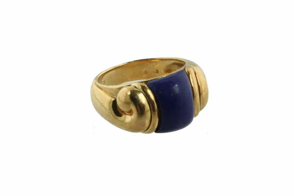 Appraisal: LADY'S RING - One K yellow gold ring centered by