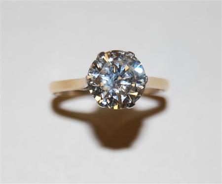 Appraisal: An ct gold and platinum mounted solitaire diamond ring the