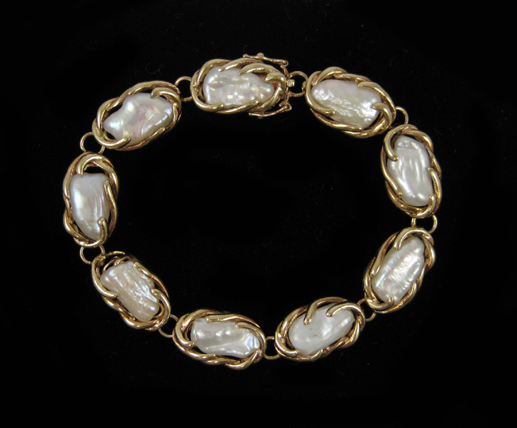 Appraisal: KESHI PEARL AND FOURTEEN KARAT GOLD BRACELET measuring inches in