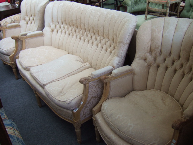 Appraisal: A French three piece salon suite circa comprising a three