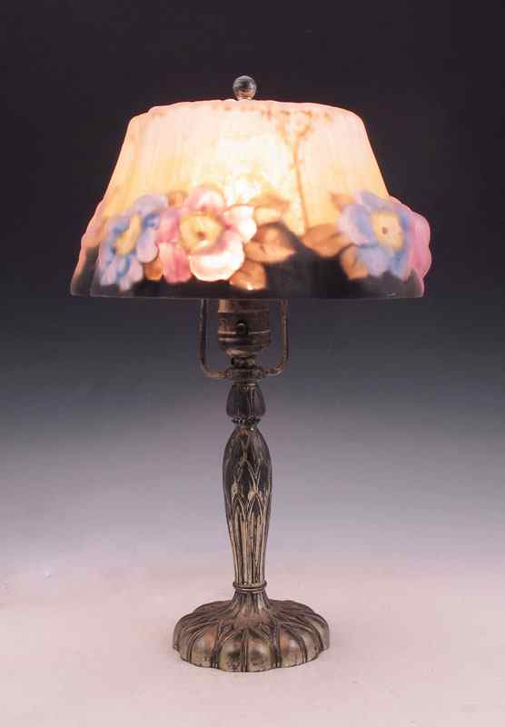 Appraisal: PAIRPOINT PUFFY SHADE BOUDOIR LAMP C reverse painted puffy flower