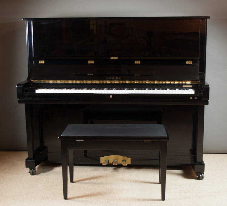 Appraisal: AN UPRIGHT GRAND PIANO WITH BENCH Samick Piano Co model