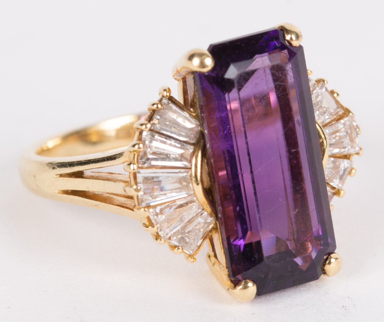 Appraisal: An Amethyst Diamond Ring set in kt yellow gold approximately