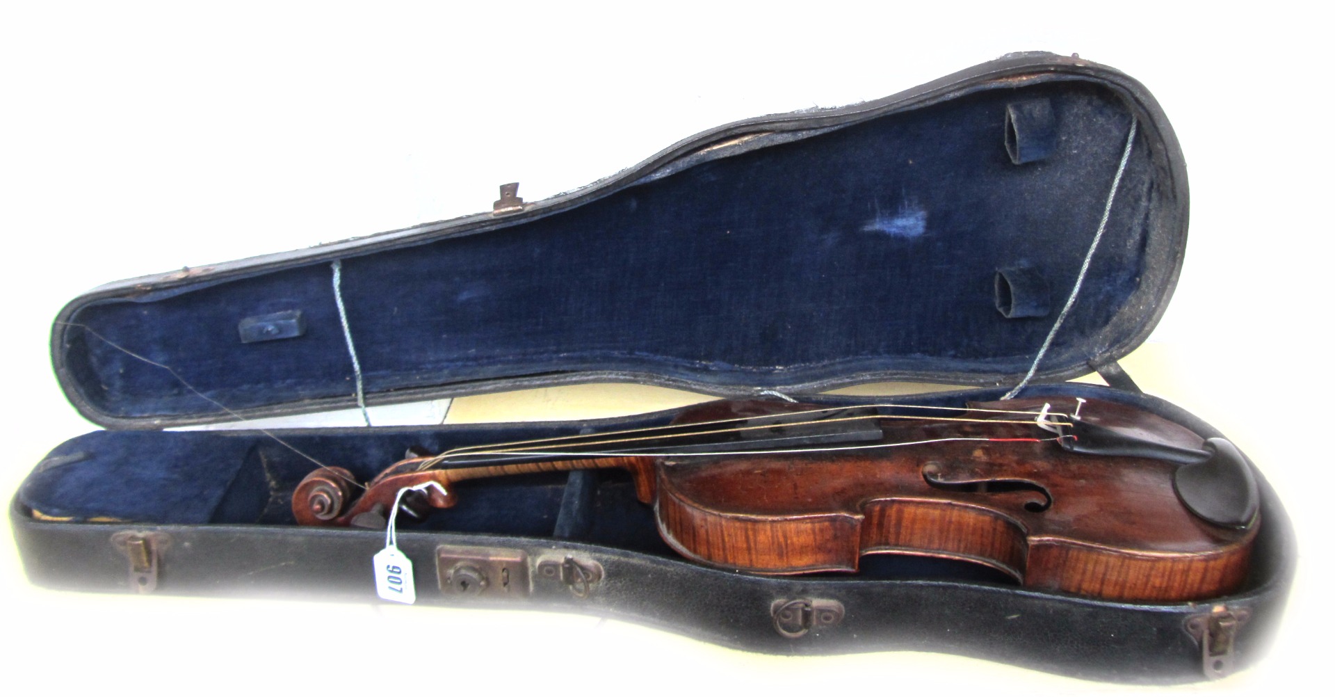 Appraisal: A violin th century interior paper label reads 'Franceso Rugetti