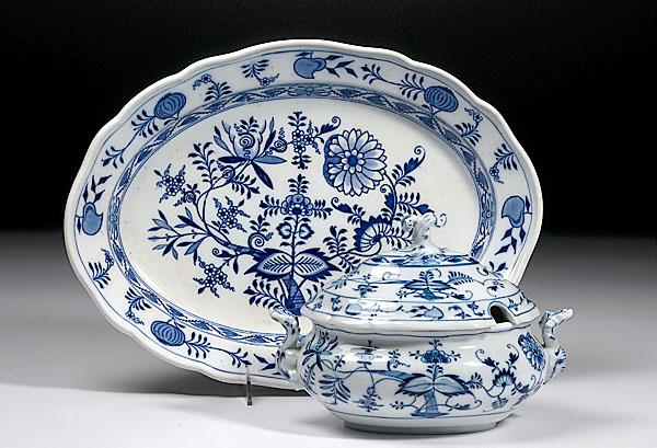 Appraisal: BLUE ONION TUREEN AND PLATTER Continental late th century the