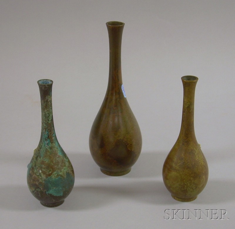 Appraisal: Three Japanese Bud Vases ht to in