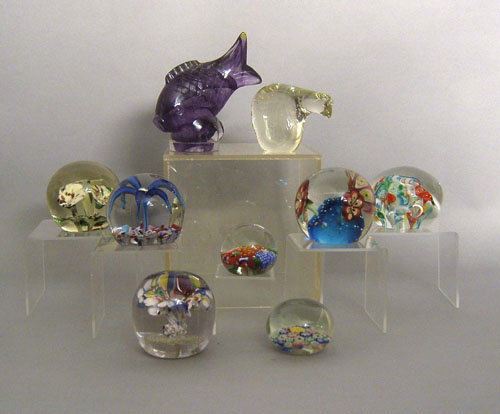 Appraisal: Nine glass paper weights