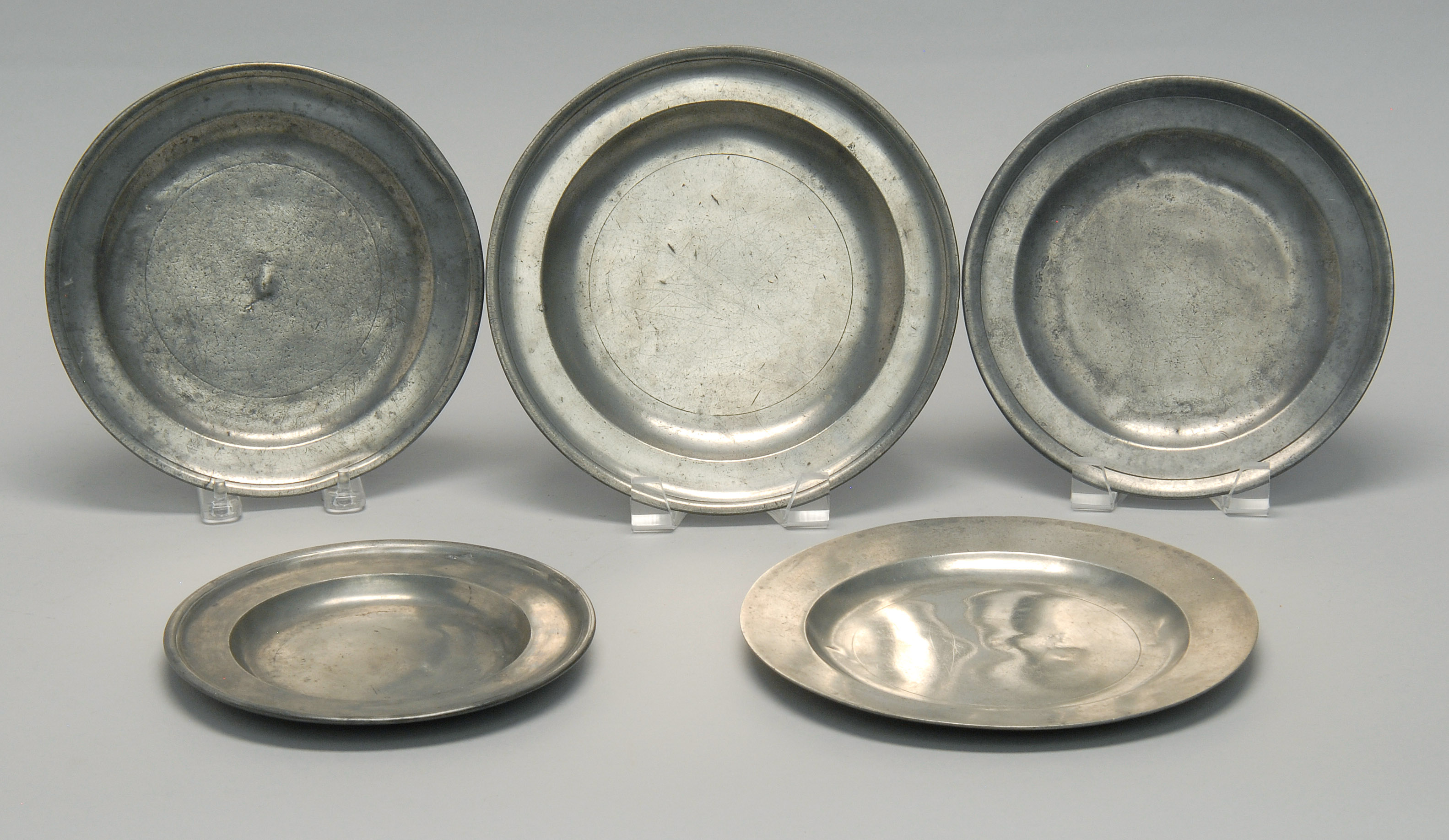 Appraisal: FIVE ANTIQUE ENGLISH PEWTER PLATES th CenturyOne by Samuel Duncomb