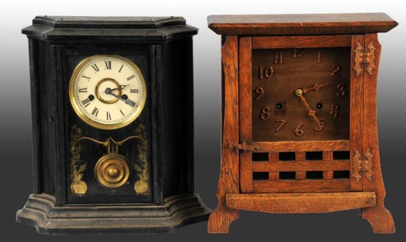 Appraisal: Lot of Wooden Mantle Clocks Description Includes one arts and