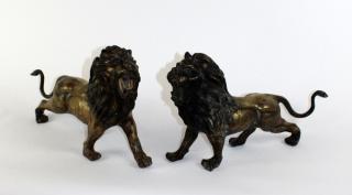 Appraisal: Pair of brass standing lions Pair of brass standing lions