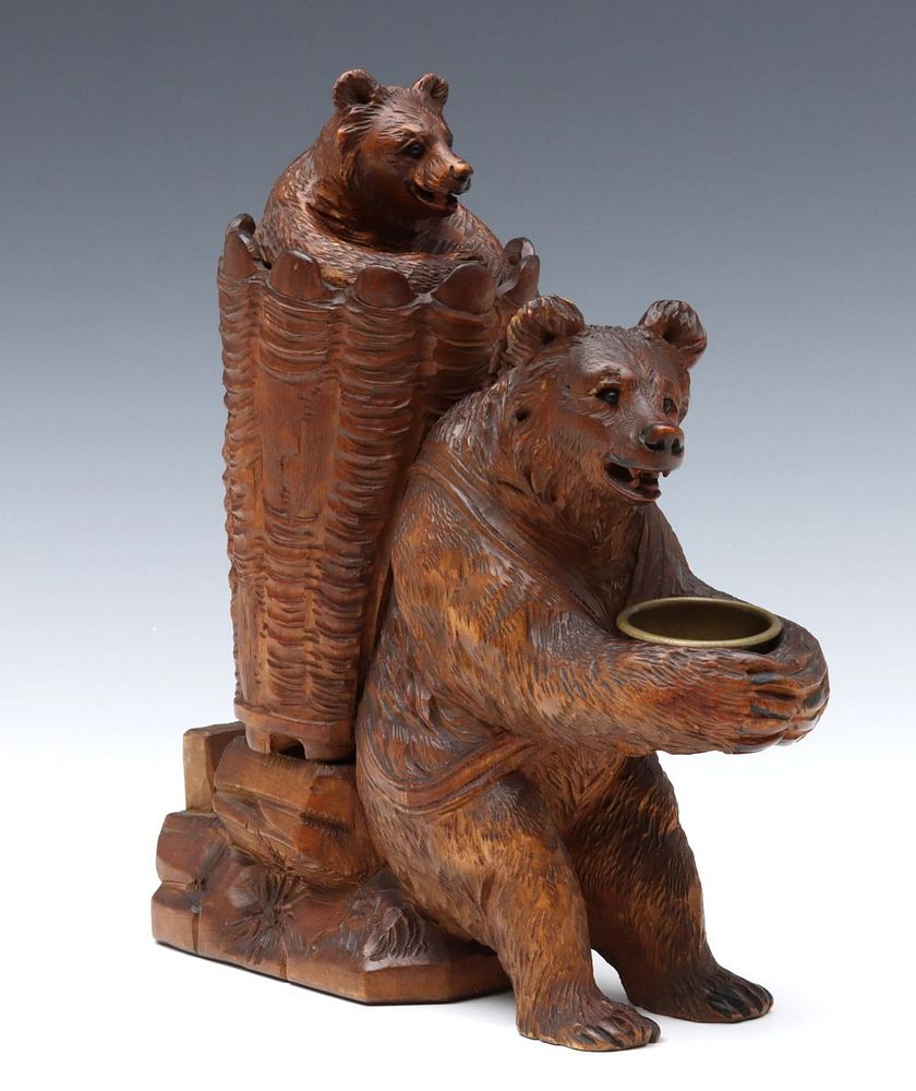 Appraisal: A GOOD EARLY TH C BLACK FOREST BEAR GROUP FOR