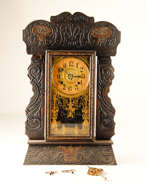 Appraisal: New Haven Mantel Clock merchant line c pressed oak day