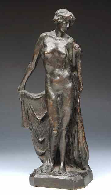 Appraisal: AN ART DECO BRONZE of a classical nude female holding