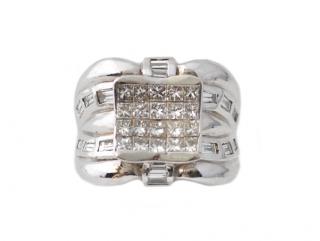 Appraisal: Ladies k White Gold Diamond Ring Ladies k white gold