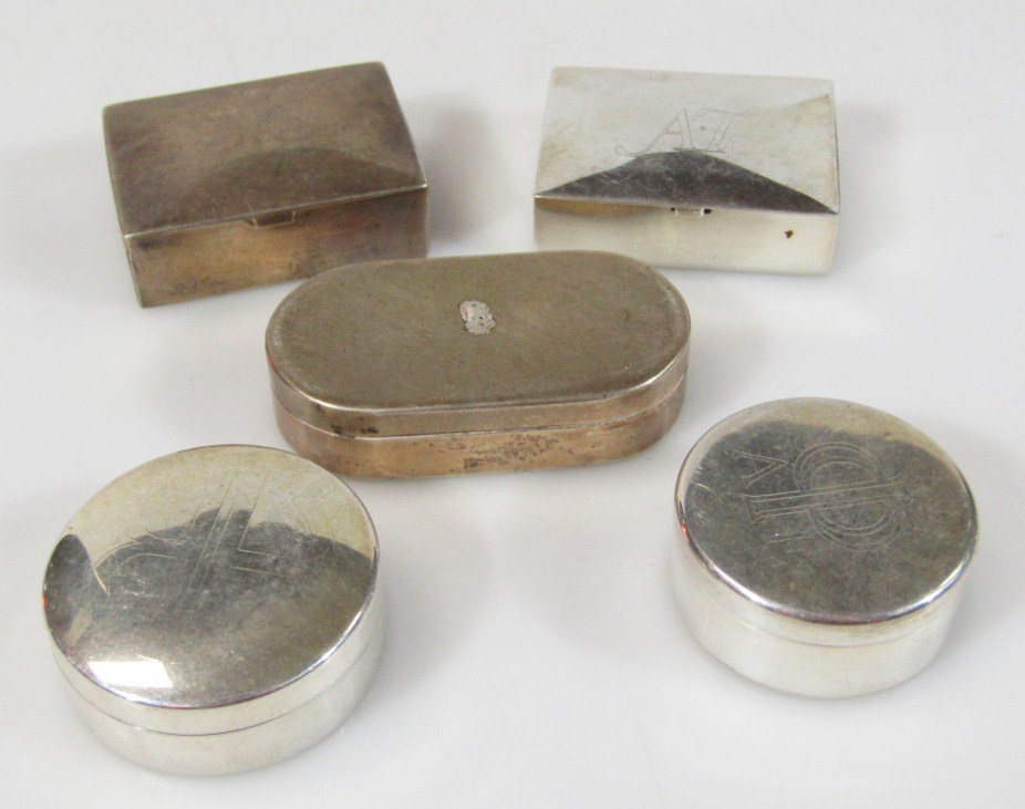 Appraisal: Various pill boxes etc to include circular example cm diameter