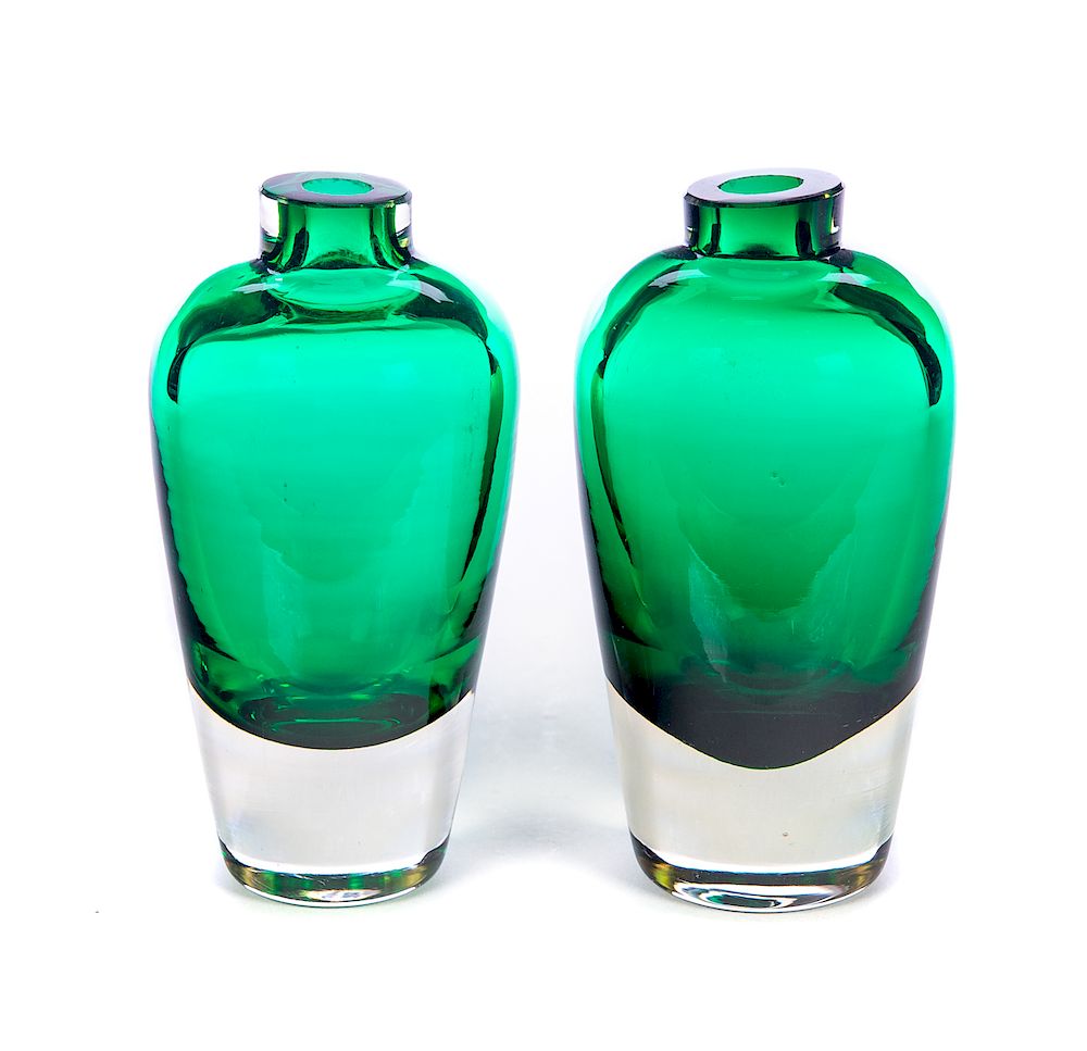 Appraisal: Green Erickson Art Glass Vases Excellent condition with no damage