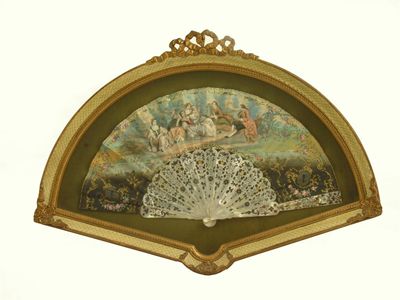 Appraisal: A Victorian fan c with pierced and decorated mother of