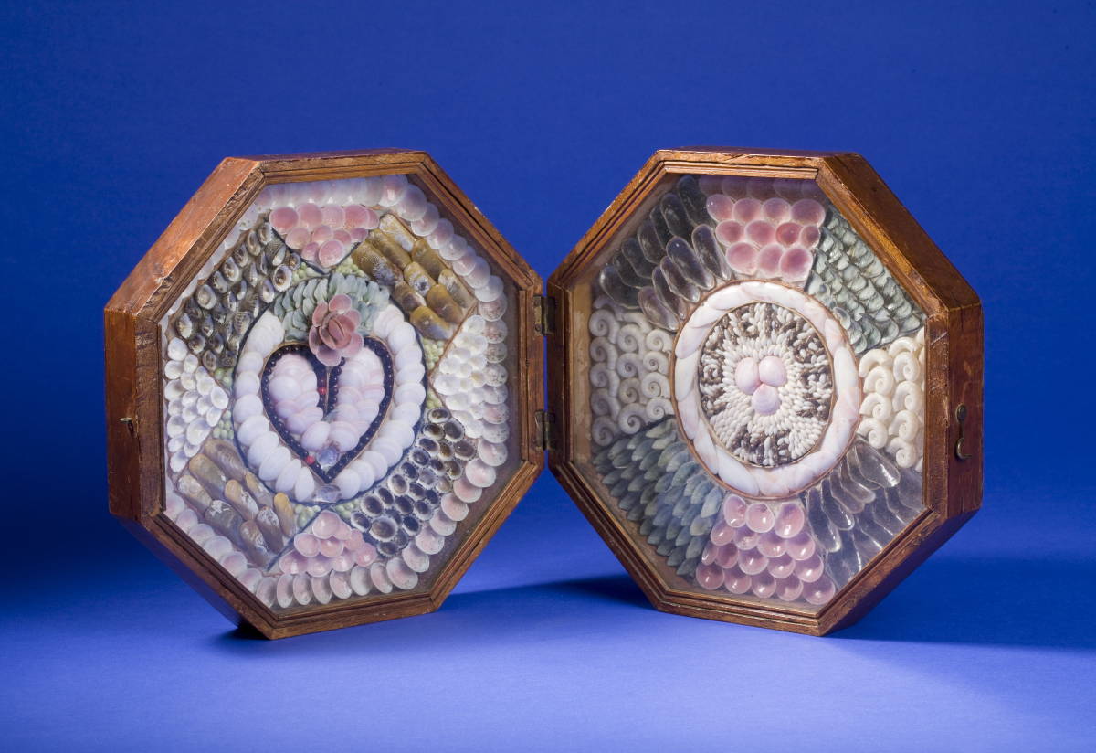 Appraisal: DOUBLE SAILOR'S SHELLWORK VALENTINE quot REMEMBER ME quot The hinged