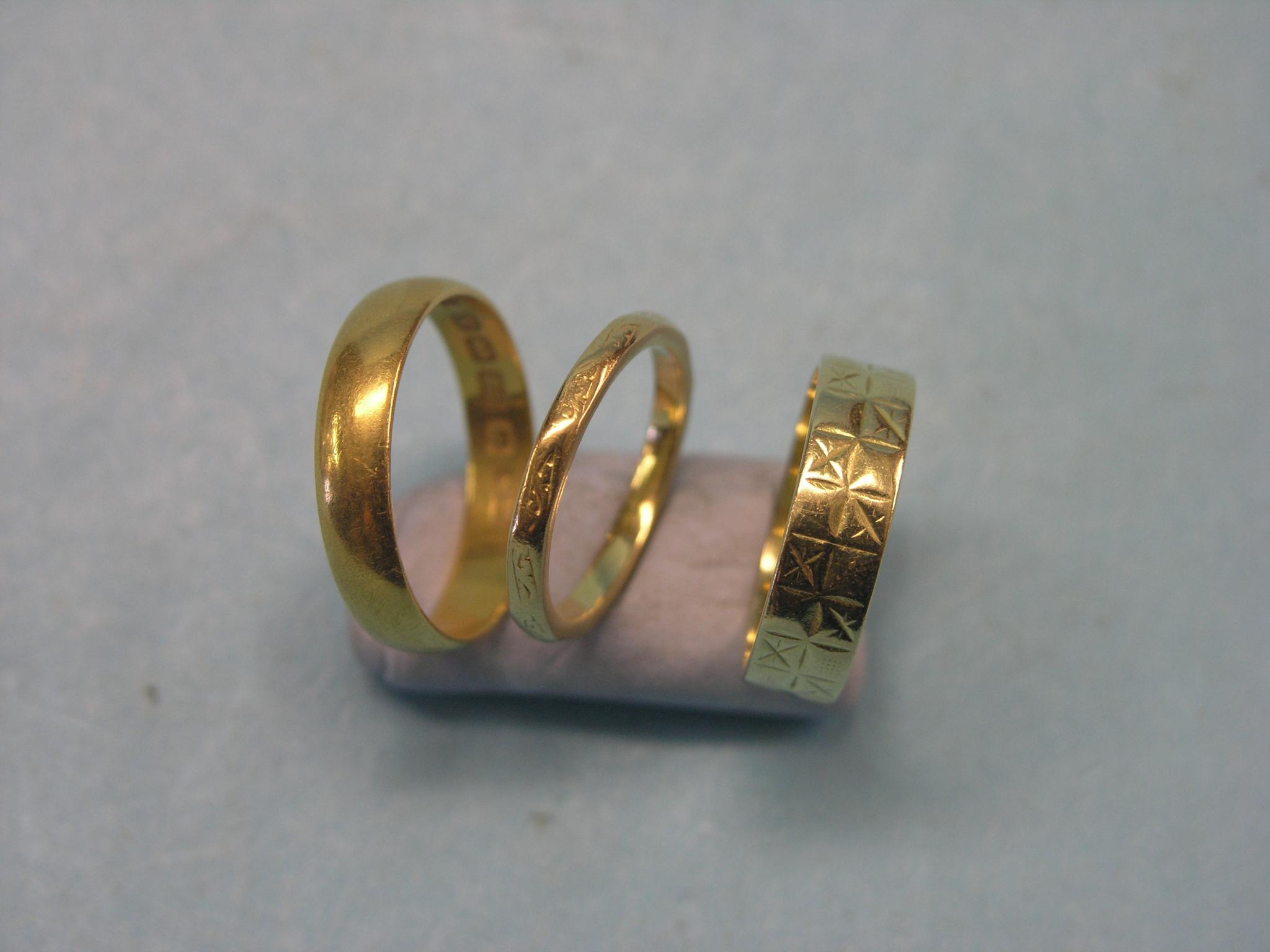 Appraisal: Two ct gold band wedding rings grams total and an