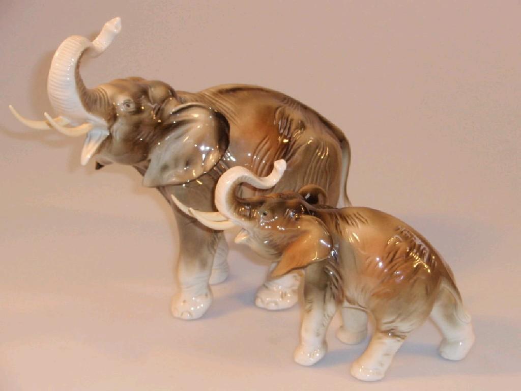 Appraisal: A Royal Dux elephant and calf