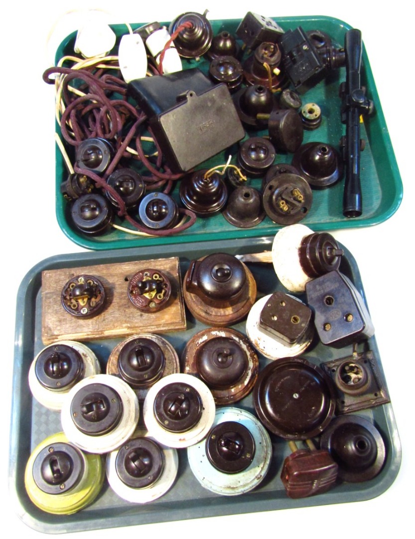 Appraisal: Various early thC Bakelite to include plugs socket switches cm